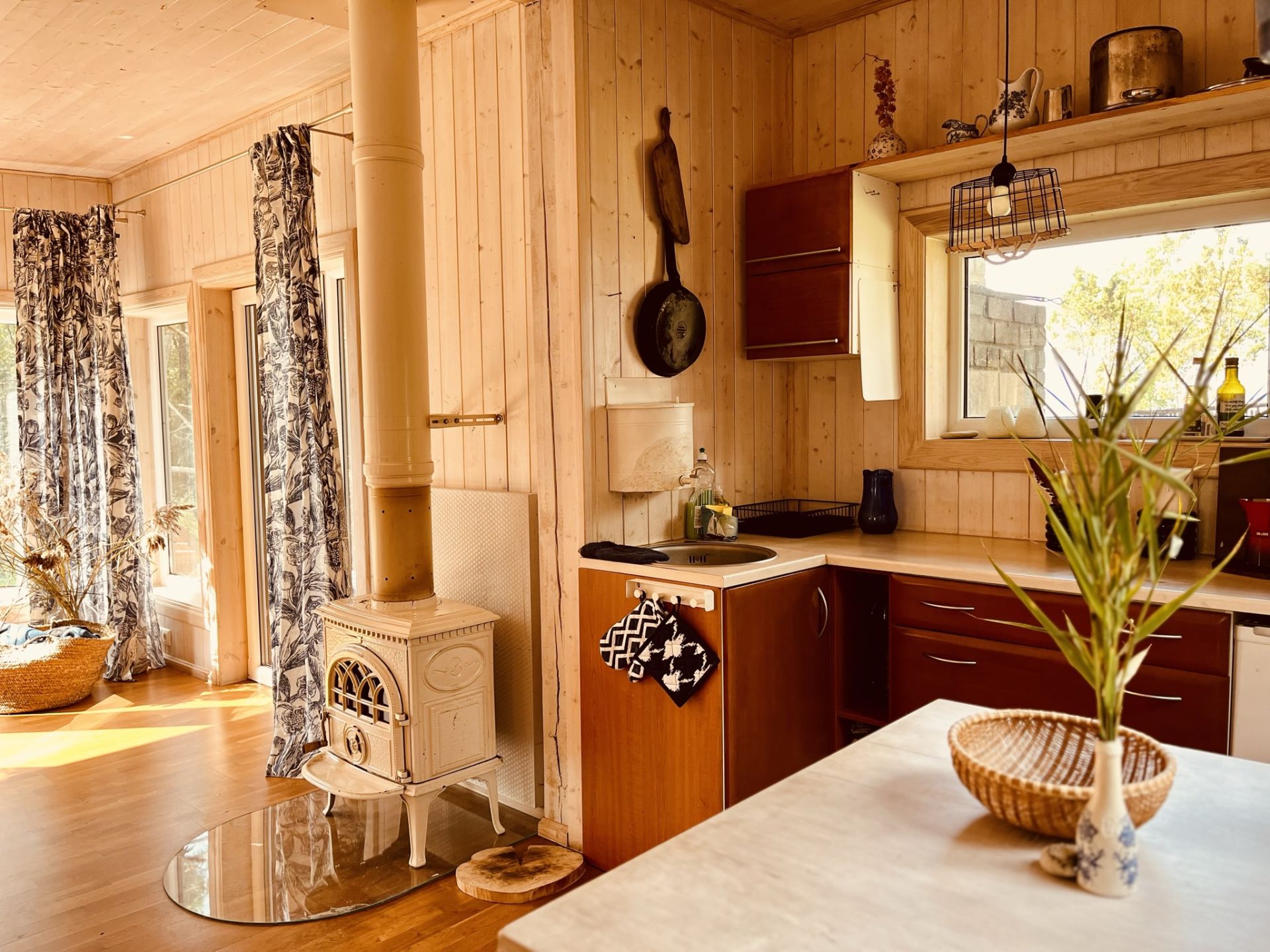 VisitVirtsu | VirtsuStay Accommodation in Virtsu, Glamping in Virtsu, Secret Beachhouse, Villa rent in Virtsu, Apartment rent in Virtsu, Kuul Stay, Cottage rent in Virtsu, Rent, Boat Trips Virtsu, Pärnu County, Estonia